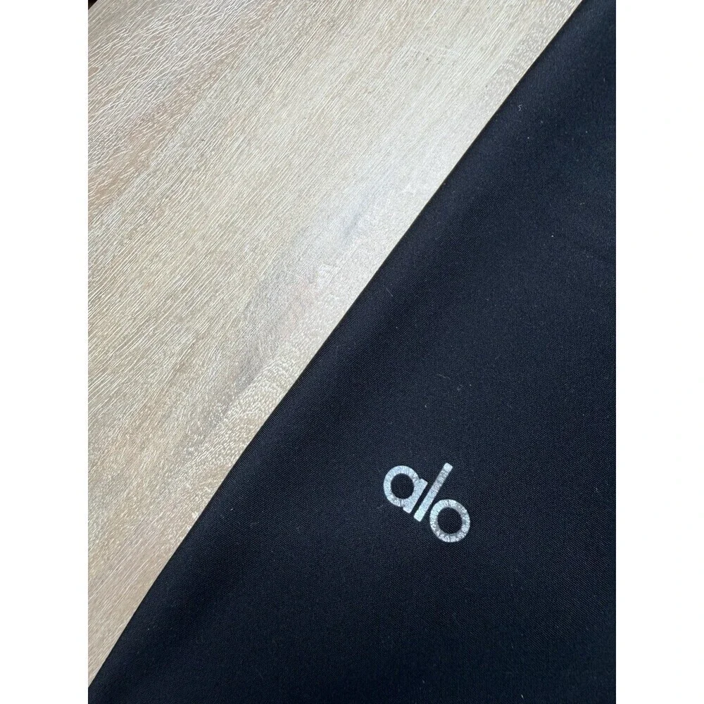 Alo Yoga SET Airlift 7/8 Length Leggings AND Wellness Ribbed Bra in Black XS